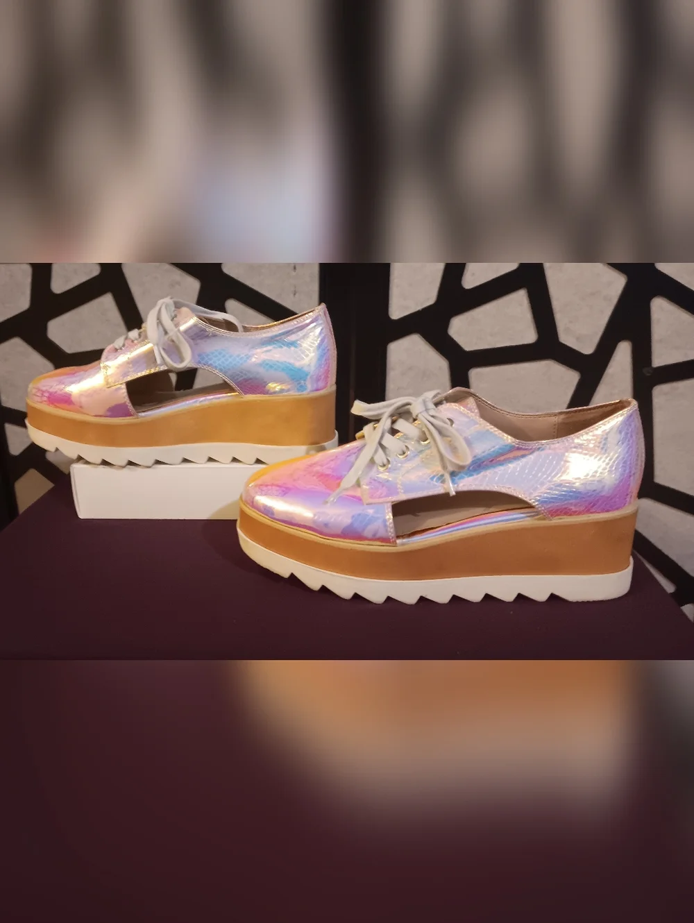 ALDO - Iridescent Snakeskin Lace-Up Cutout Platform Shoe - Women's 8 (US) - Picture 2 of 8